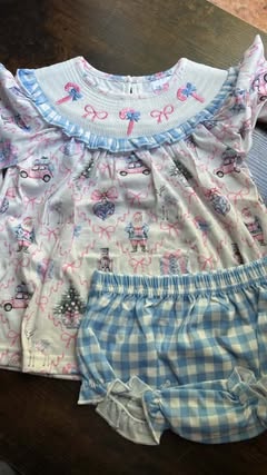 Candy Cane Machine Smock
