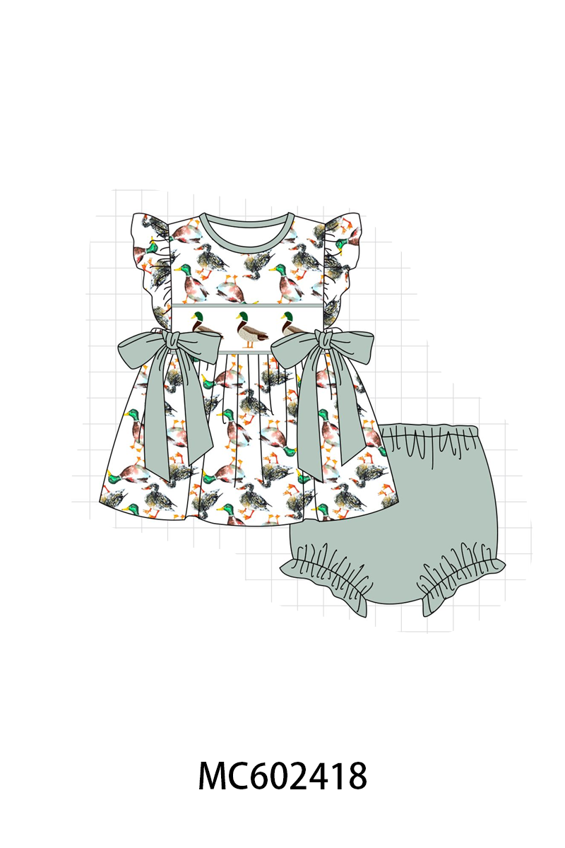 PO82 Sage duck french knot collection